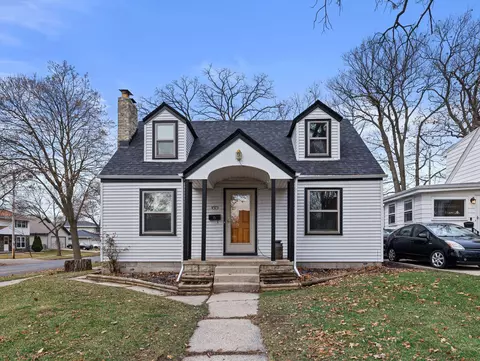 4573 S S Pne, Milwaukee, WI 53207