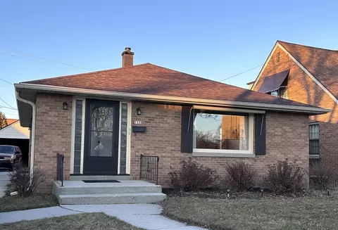 1328 School, Sheboygan, WI 53083