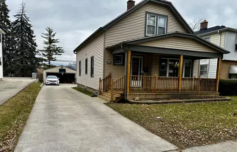 2408 W Bolivar, Milwaukee, WI 53221