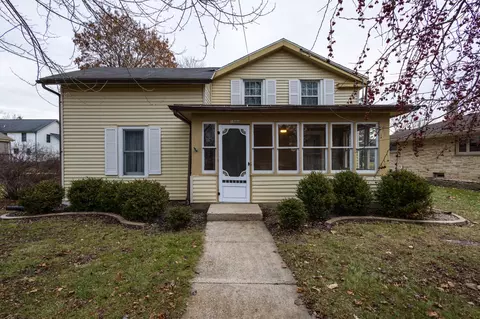 1986 Division, East Troy, WI 53120