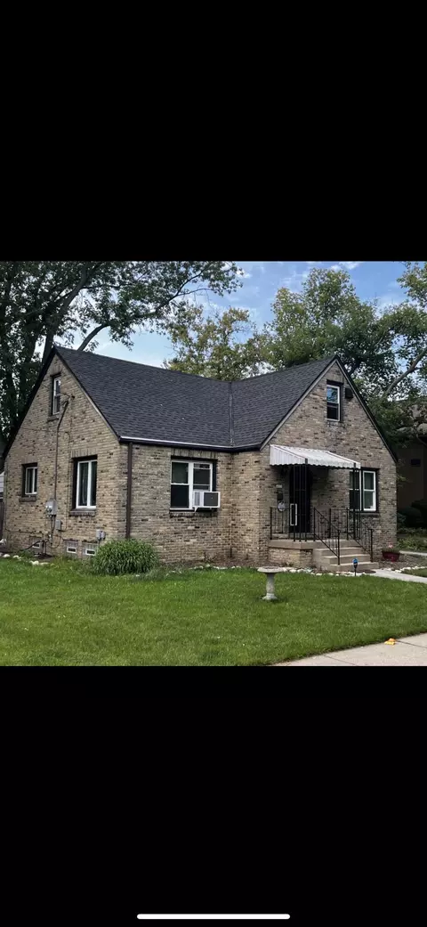4011 S 76th, Milwaukee, WI 53220