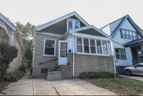 6907 Auburn, Wauwatosa, WI 53213