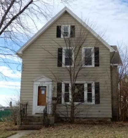 427 N Johnson, Hartford, WI 53027