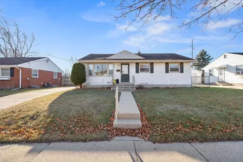 1535 Birch, Waukesha, WI 53188