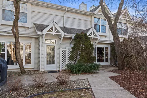 6168 S Creekside #4, Cudahy, WI 53110