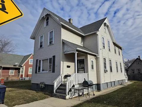 2428 N 6th #A, Milwaukee, WI 53212