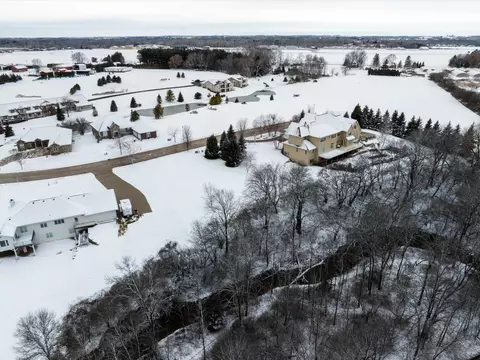 Lt3 Abbey Ridge #BLK2, Manitowoc, WI 54220