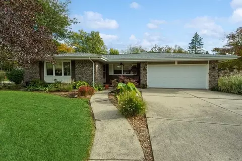 617 Madison, Burlington, WI 53105