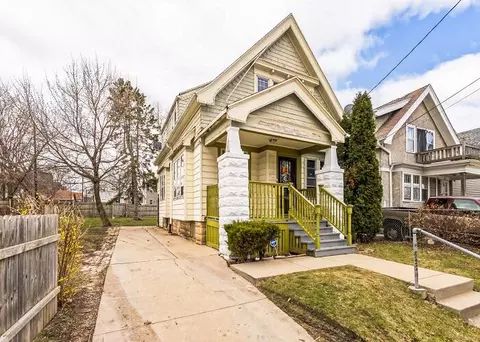 121 W Keefe, Milwaukee, WI 53212