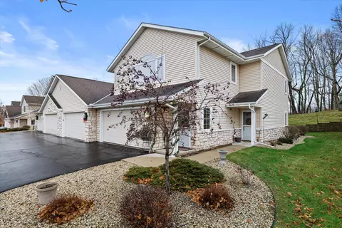 2455 Country Crk #4, West Bend, WI 53095