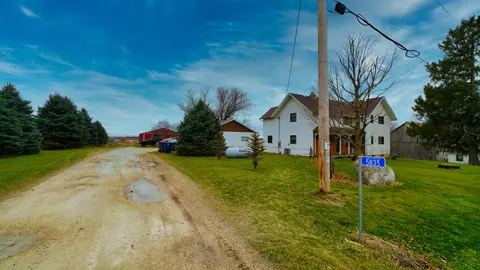 5835 Beaver Dm, Addison, WI 53090
