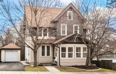 417 Union, Hartford, WI 53027