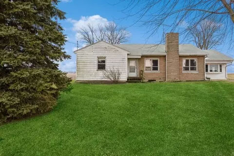 n948 County Road K, Sharon, WI 53585
