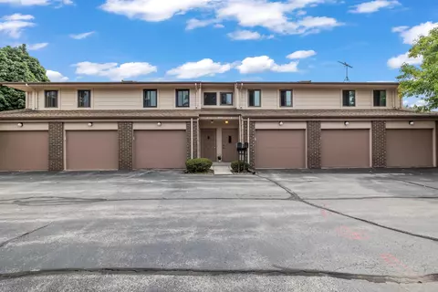 412 Sheffield #4, Waukesha, WI 53186