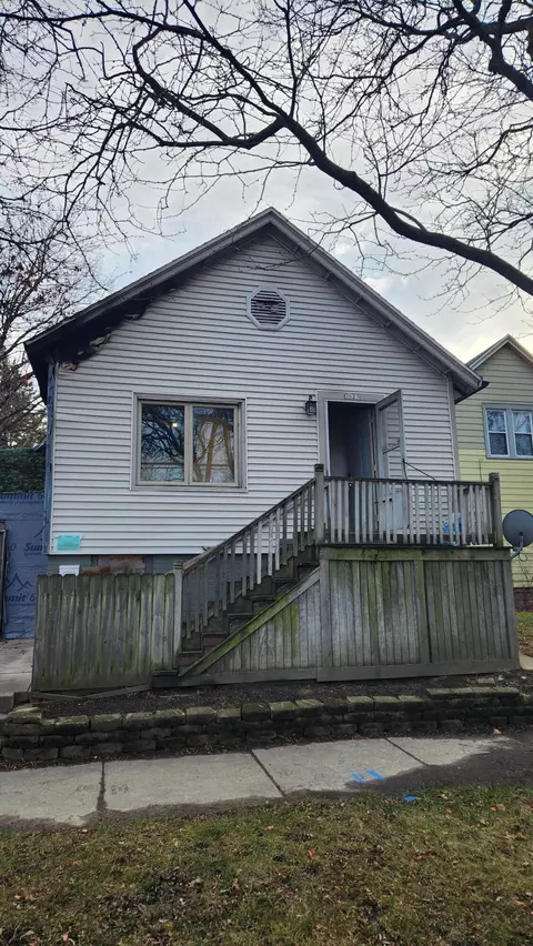 3623 W Mt Vernon, Milwaukee, WI 53208
