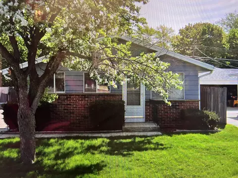 1119 N Oregon, Racine, WI 53405