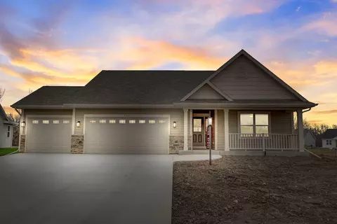 547 Fox Run, Mount Pleasant, WI 53406