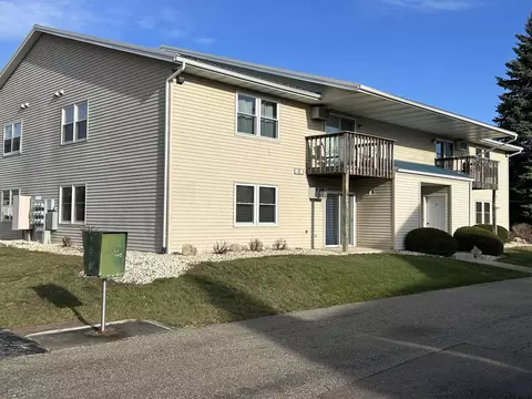 1771 Wildlife #1-8, Kewaskum, WI 53040