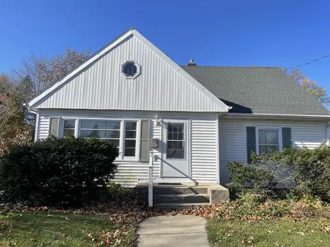 441 Edward, Burlington, WI 53105