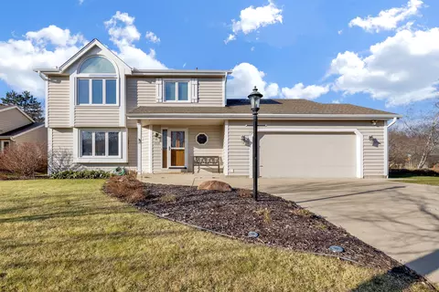 3905 S Cavendish, New Berlin, WI 53151