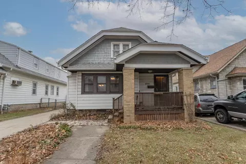 2921 N 56th, Milwaukee, WI 53210
