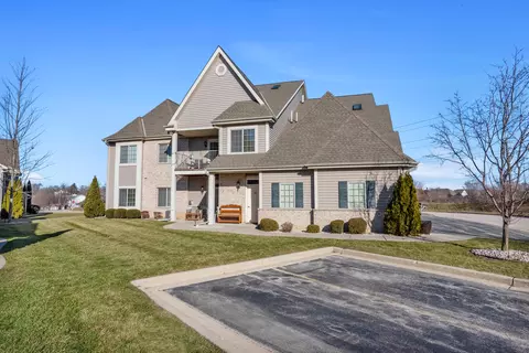 1351 Rose #51, Waukesha, WI 53186