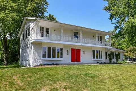10309 N Versailles, Mequon, WI 53092