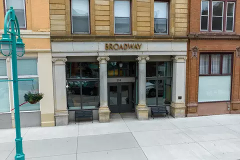234 N Broadway #307, Milwaukee, WI 53202