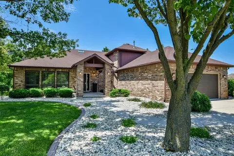 1432 Country Clb, Watertown, WI 53098