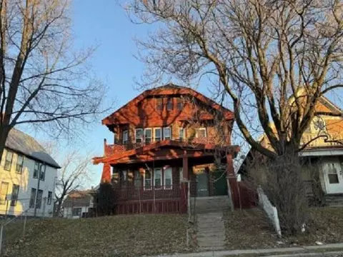 1020 W Keefe #1022, Milwaukee, WI 53206