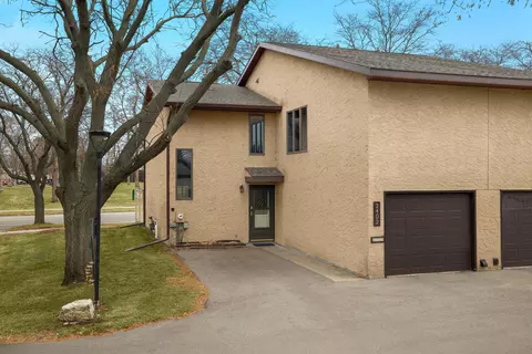 3402 E La, Crosse, WI 54601
