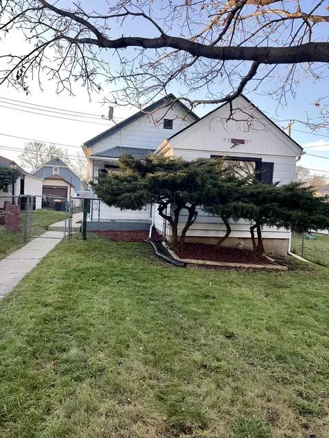2227 S 57th, West Allis, WI 53219