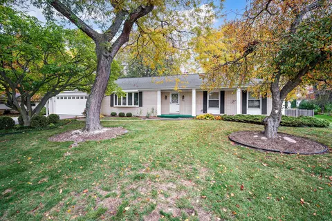 7266 N Wayside, Glendale, WI 53209