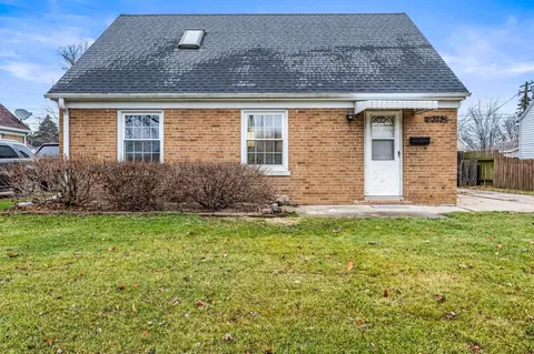 325 Chicago, Racine, WI 53405