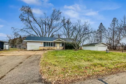 w1477 Highland, Bloomfield, WI 53128