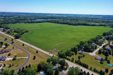 n7107 Us 12, Sugar Creek, WI 53121