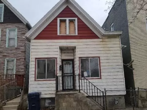 930 S 12th, Milwaukee, WI 53204