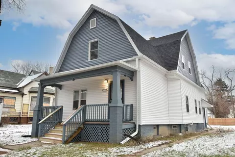 2938 N 6th, Milwaukee, WI 53212