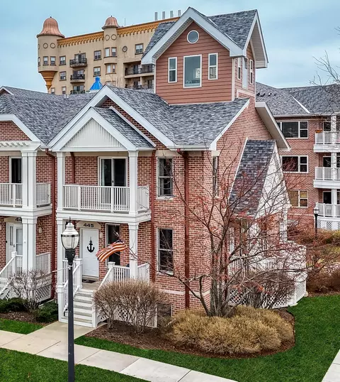 445 56th, Kenosha, WI 53140