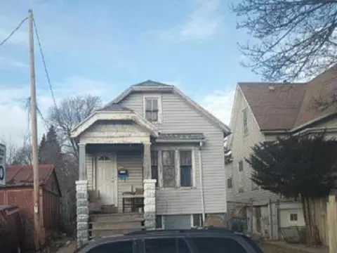 3517 N 8th, Milwaukee, WI 53206