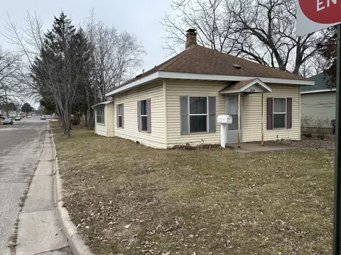 801 George, La Crosse, WI 54603