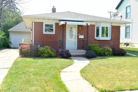 814 Beaver, Beaver Dam, WI 53916