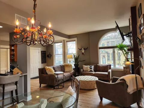 224 W Vine #101, Milwaukee, WI 53212