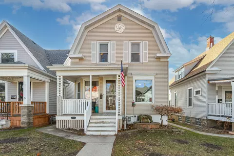 3011 S Wentworth, Milwaukee, WI 53207