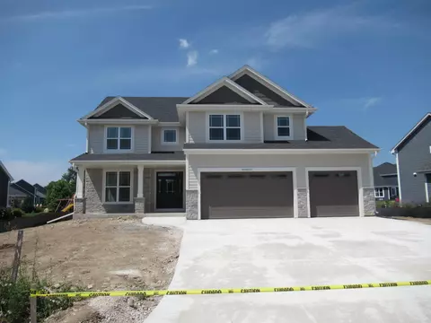 w238n5521 Fieldstone Pass, Sussex, WI 53089