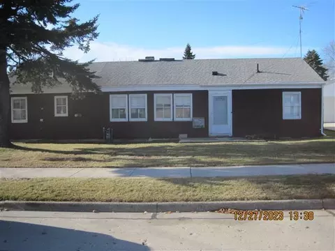916 S 36th, Manitowoc, WI 54220