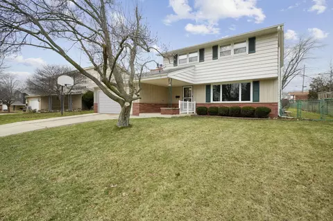 706 Walnut, South Milwaukee, WI 53172