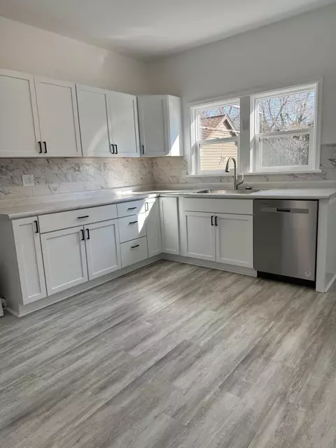 728 Waldo, Manitowoc, WI 54220