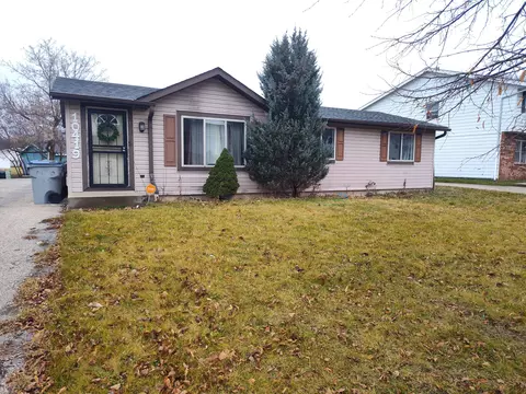 10419 W Jonen, Milwaukee, WI 53224