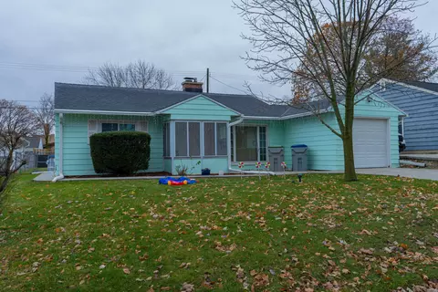 6117 W Bennett, Milwaukee, WI 53219